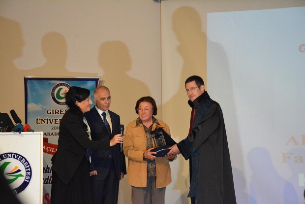 DR. CANİKLİ, BU UNVANI HAK ETTİ