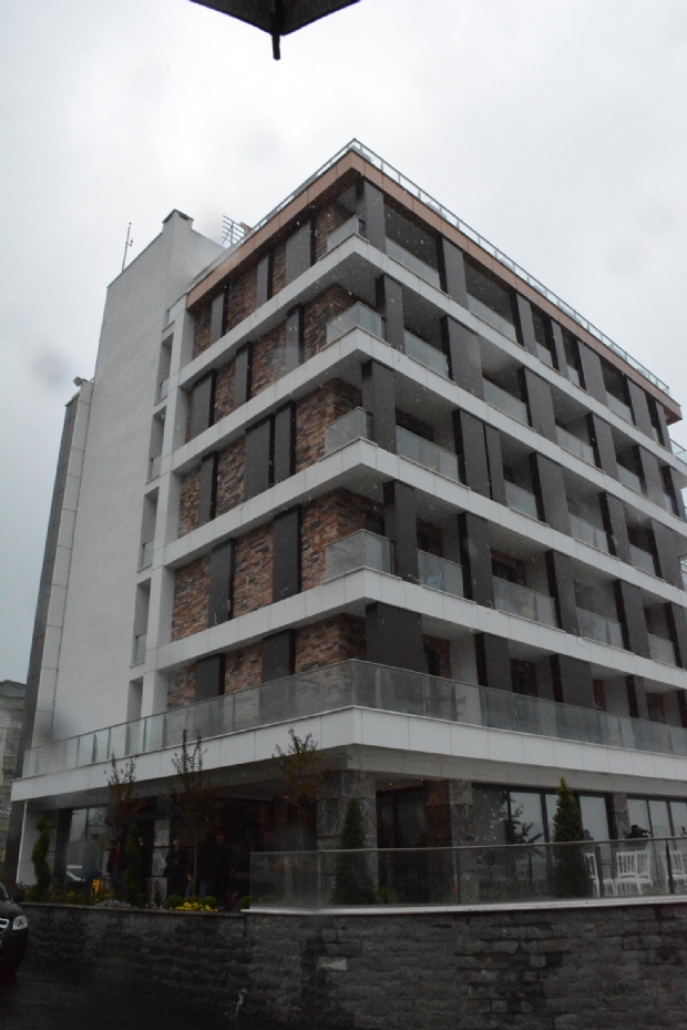 GRAND RAVZA HOTEL MÜŞTERİLERİNİ BEKLİYOR