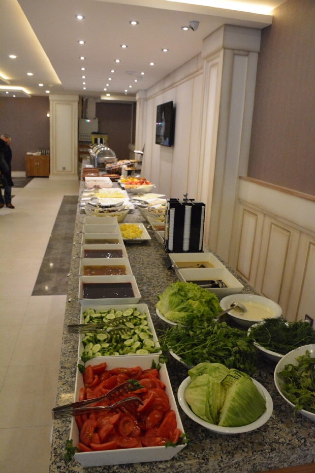 GRAND RAVZA HOTEL MÜŞTERİLERİNİ BEKLİYOR