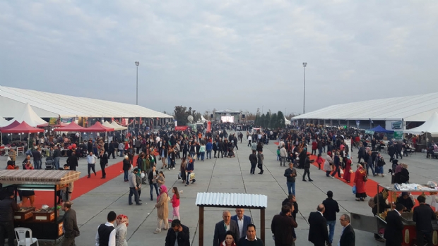 GİRESUNLULAR YENİKAPI'YI AYAĞA KALDIRDI