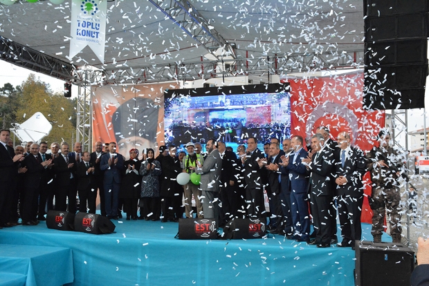 ÇOTANAK ARENA İÇİN GÖRKEMLİ TÖREN