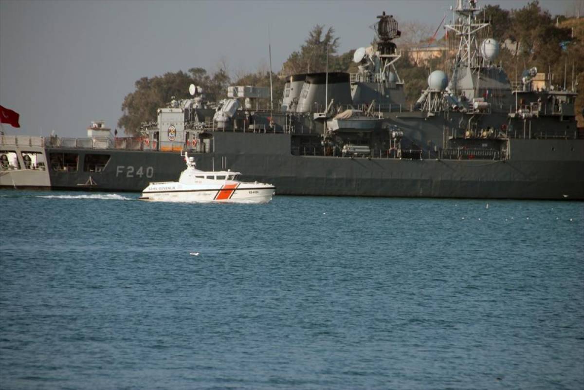 Zonguldak'ta batan geminin kayıp 7 personeli aranıyor