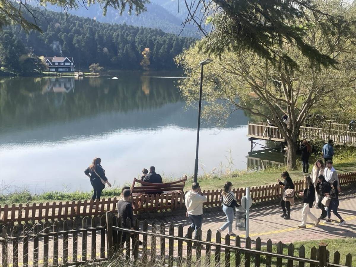 Gölcük Tabiat Parkı'nda sonbahar yoğunluğu