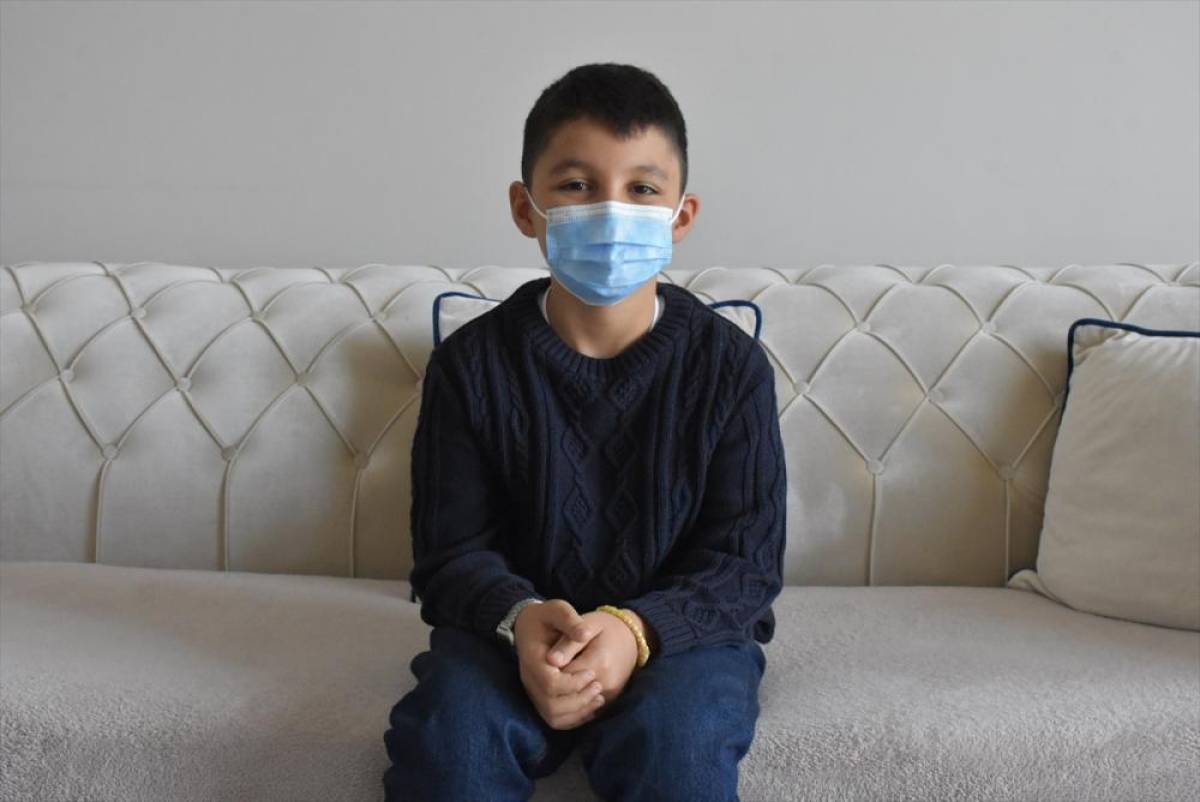 Lösemi hastası 8 yaşındaki Mirza iki yıllık tedavinin ardından hayata tutundu