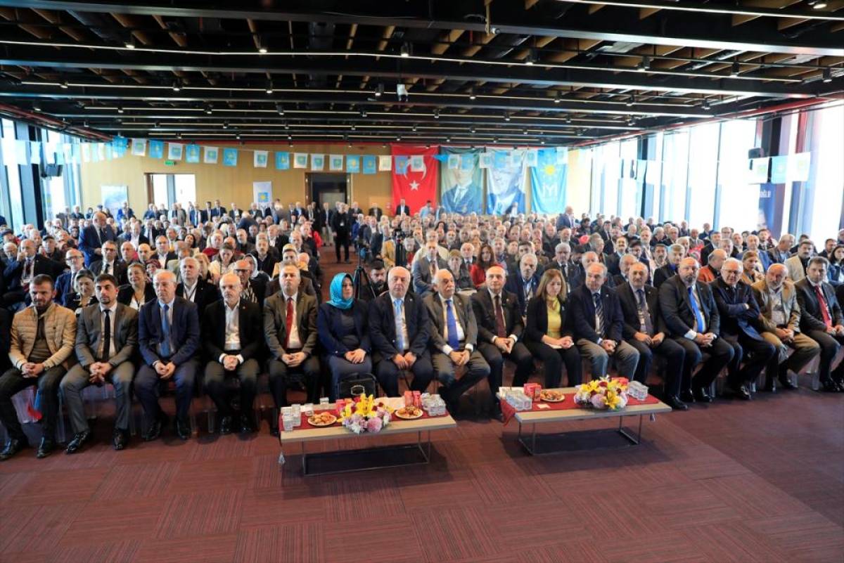 İYİ Parti Genel Başkan Yardımcısı Usta, partisinin Samsun İl Kongresi'ne katıldı