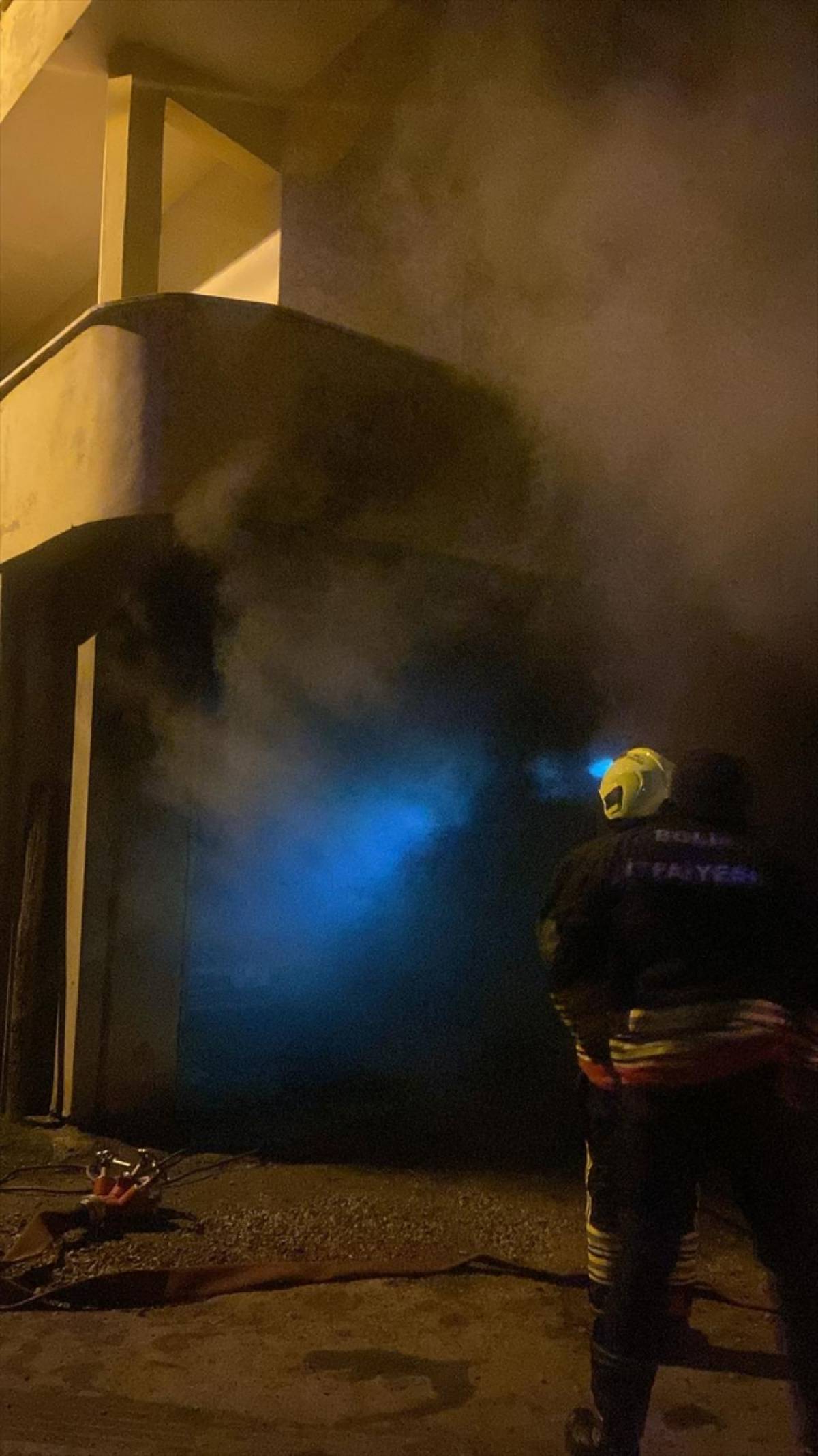 Bolu'da evin deposunda çıkan yangın söndürüldü