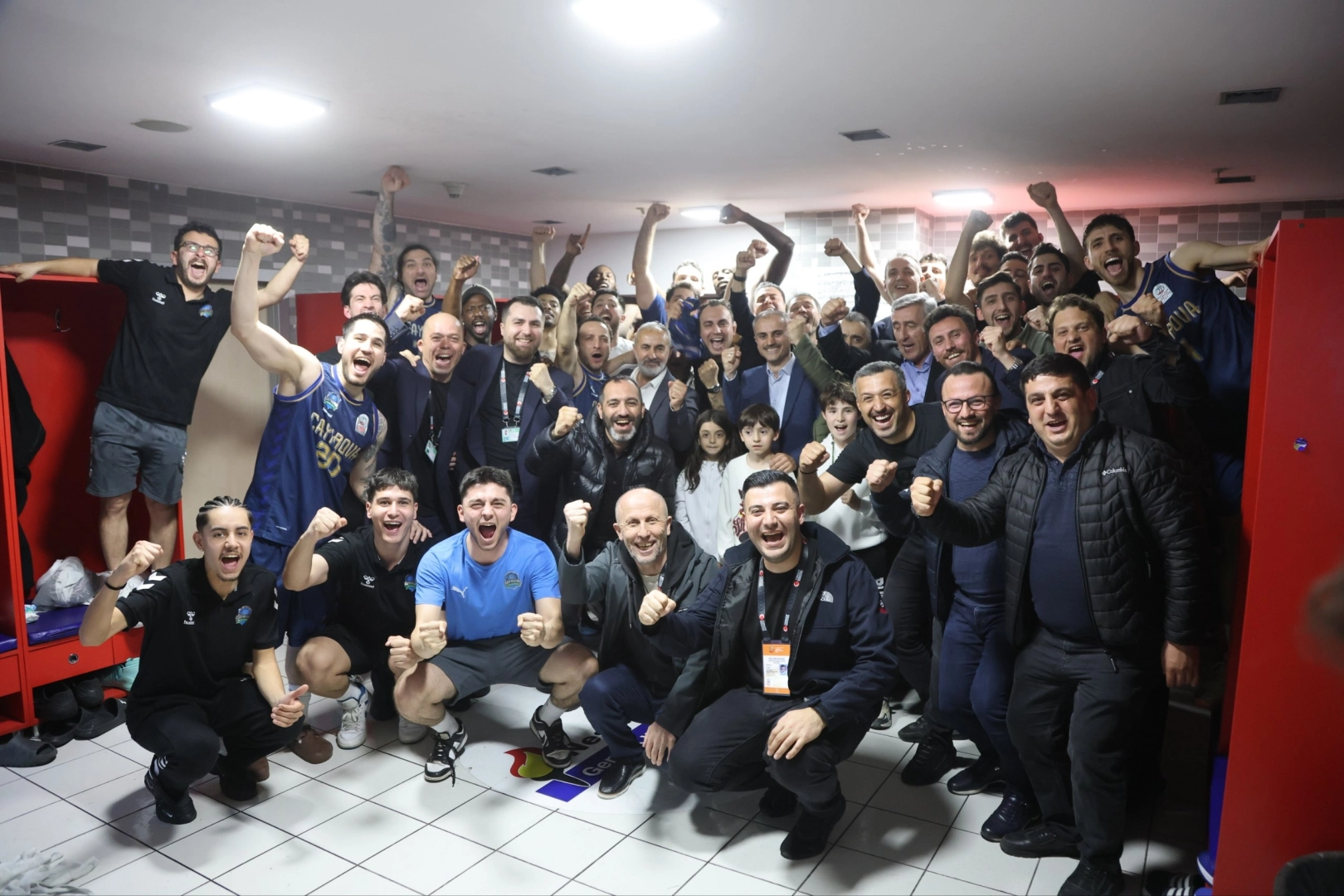 T&uuml;rkiye Basketbol Ligi&rsquo;nde şampiyon &Ccedil;ayırova Belediyesi!