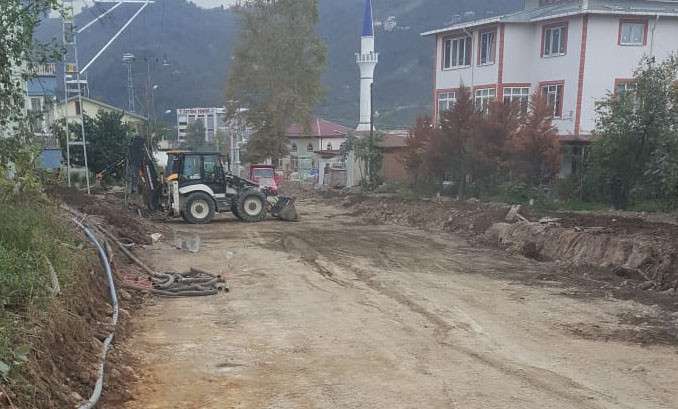 2 Ayda bitmeyen yol olur mu?