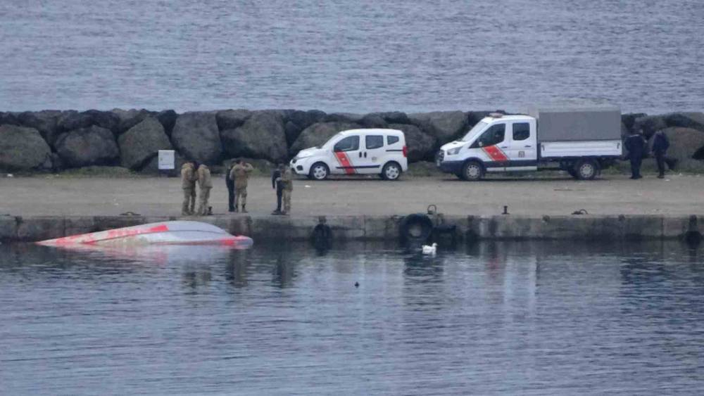 Trabzon Valiliği, bomba şüphesi bulunan tekne ile ilgili açıklama yaptı