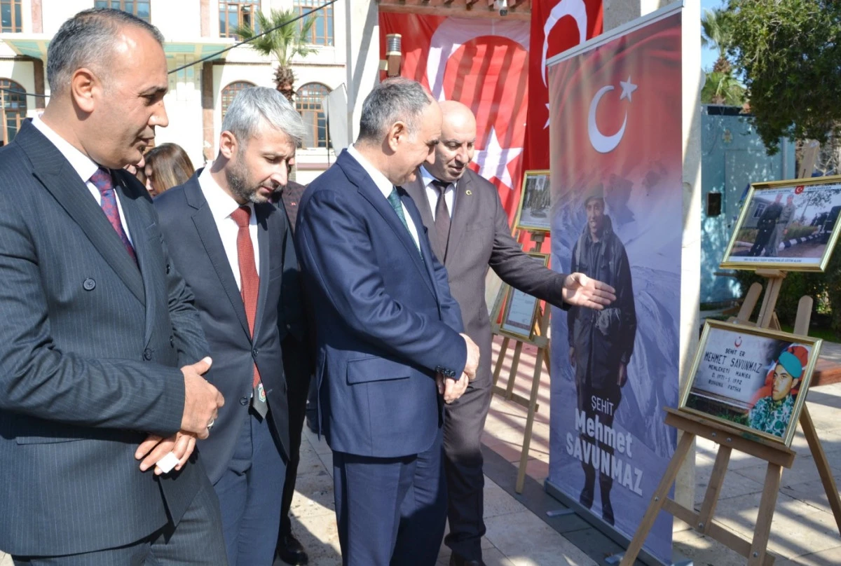 34 yıl &ouml;nce vatan uğrunda hakka y&uuml;r&uuml;yen şehit Mehmet Savunmaz anıldı