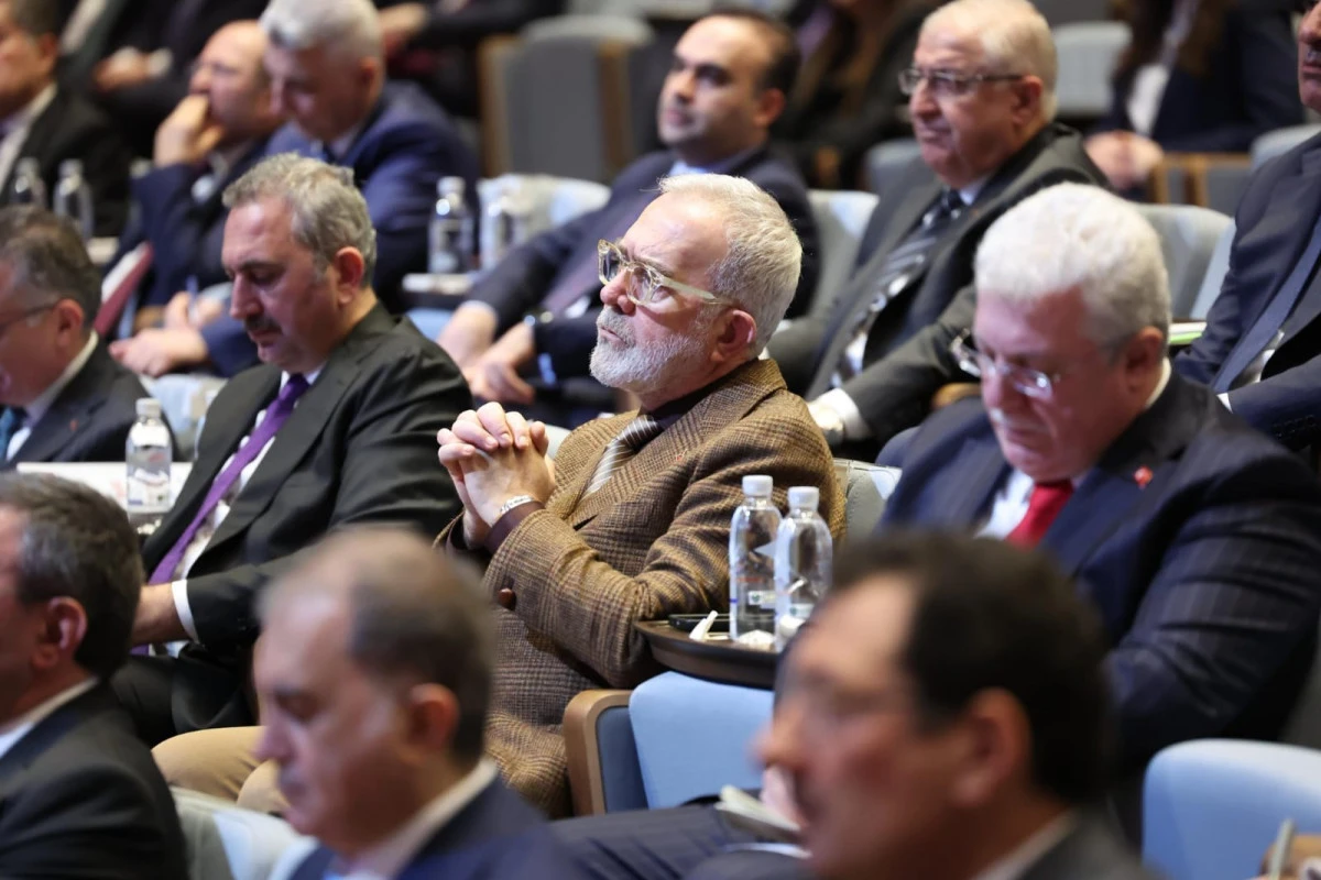 AK Parti MKYK Toplantısı Ger&ccedil;ekleşti, Yenişehirlioğlu'da Yer Aldı