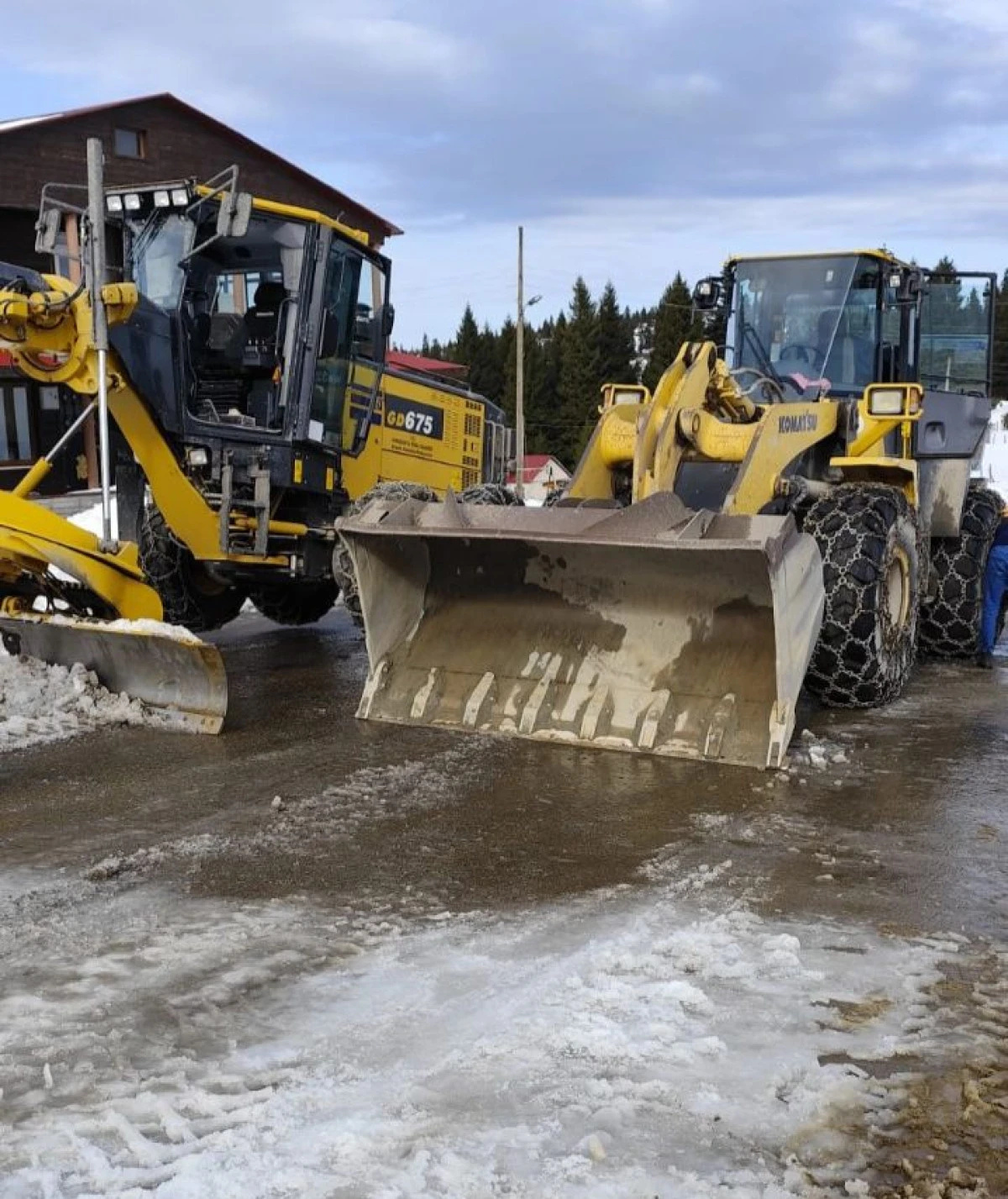 Bektaş Yayla yolu tesislere kadar a&ccedil;ıldı