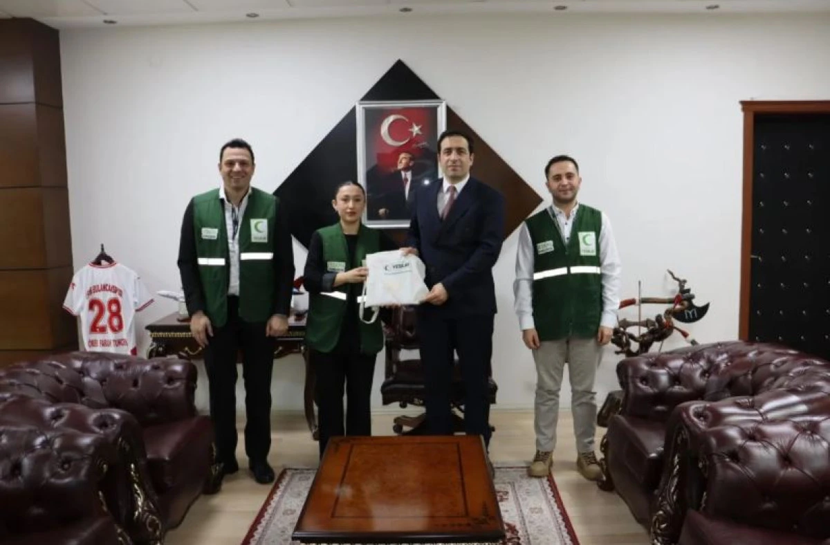 Bulancak Kaymakamı Tuncer&rsquo;den Yeşilay&rsquo;a Teşekk&uuml;r