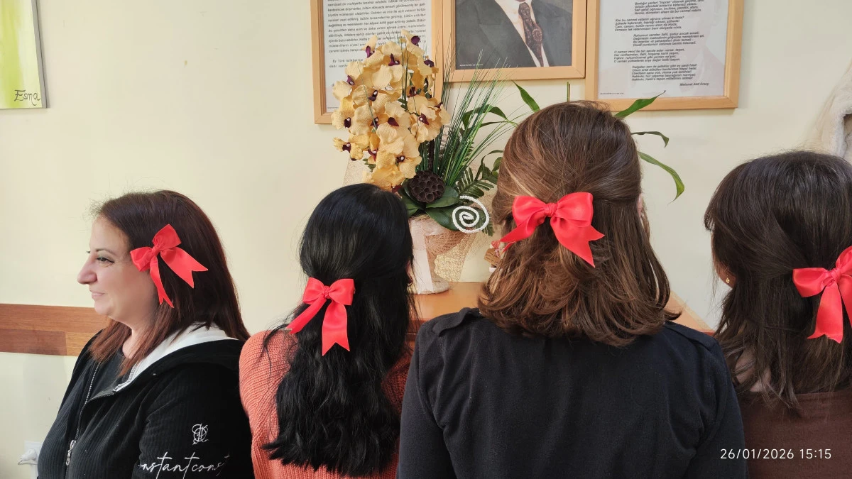 Giresun Eğitim-Bir-Sen&rsquo;den Ter&ouml;r Sempatizanlarına "Al Kurdeleli" Yanıt!