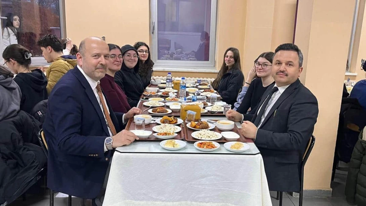 Giresun Fen Lisesi&rsquo;nde İftar Sofrasında Buluşma