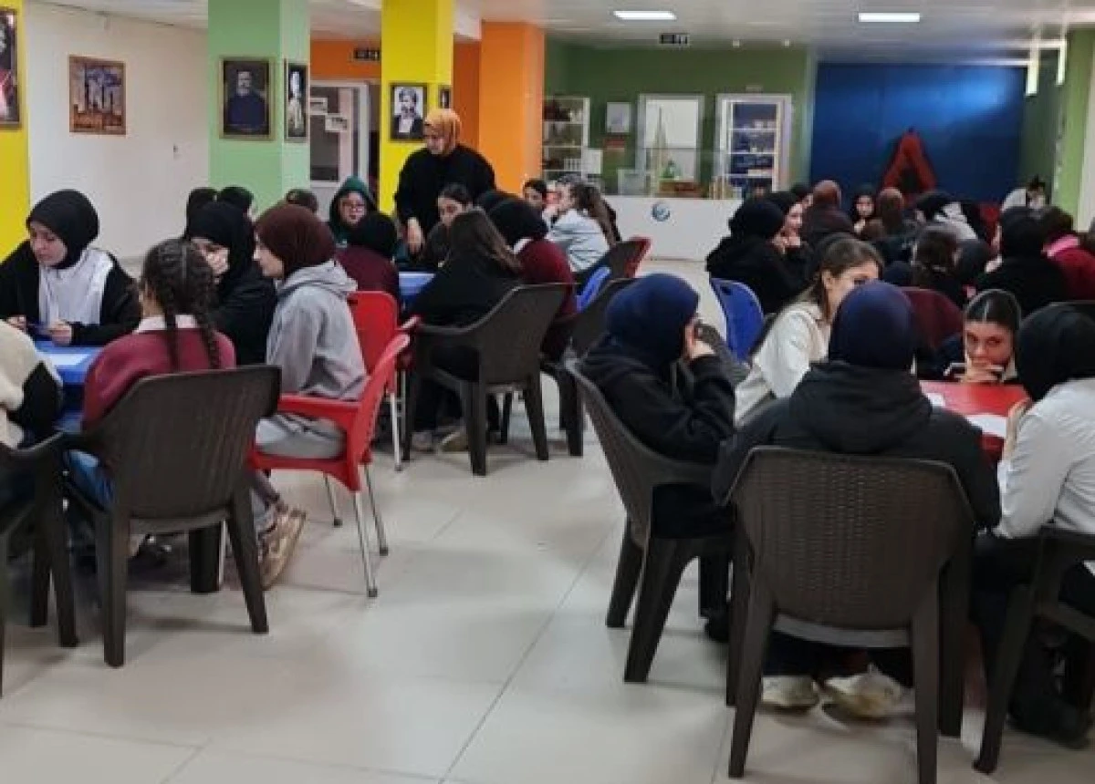 Harezmi Eğitimiyle 21. Y&uuml;zyıl Becerileri Kız AİHL&rsquo;de