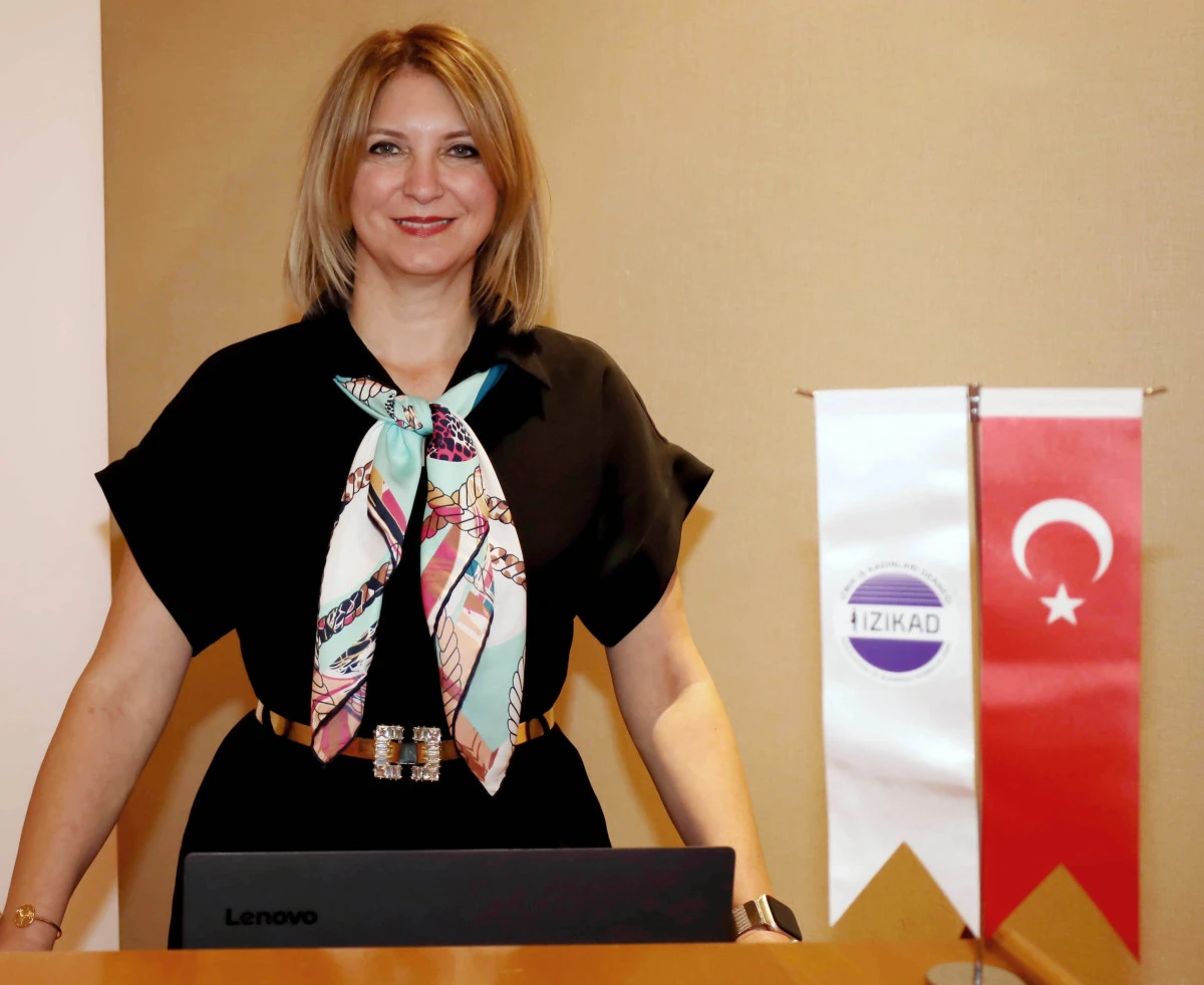 İZİKAD &lsquo;Teknoloji ile dayanıklı gelecek&rsquo; temasıyla gen&ccedil; girişimcileri buluşturuyor