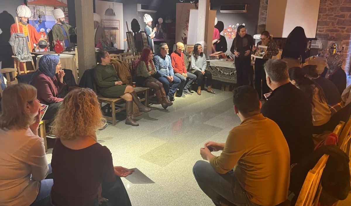 İzmir Edebiyat Akademisi'nden yenilik&ccedil;i yaklaşımlar