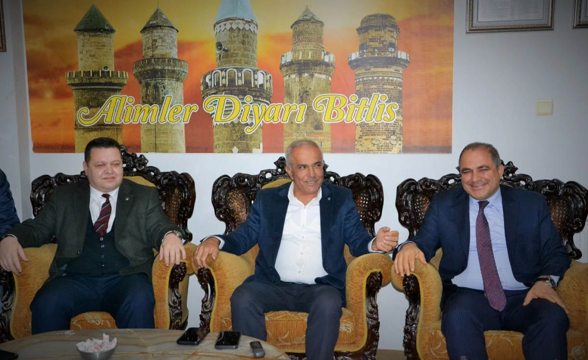 MHP MYK Üyesi Uçak, Başkan Cevdet Çiçek'i ziyaret etti