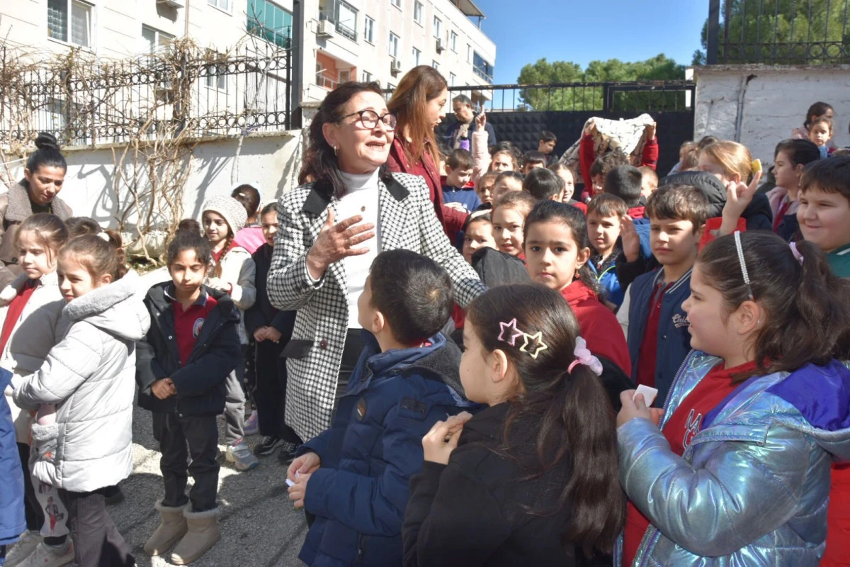 Muhtar Suna Marangoz &Ouml;ğrencileri konuk etti