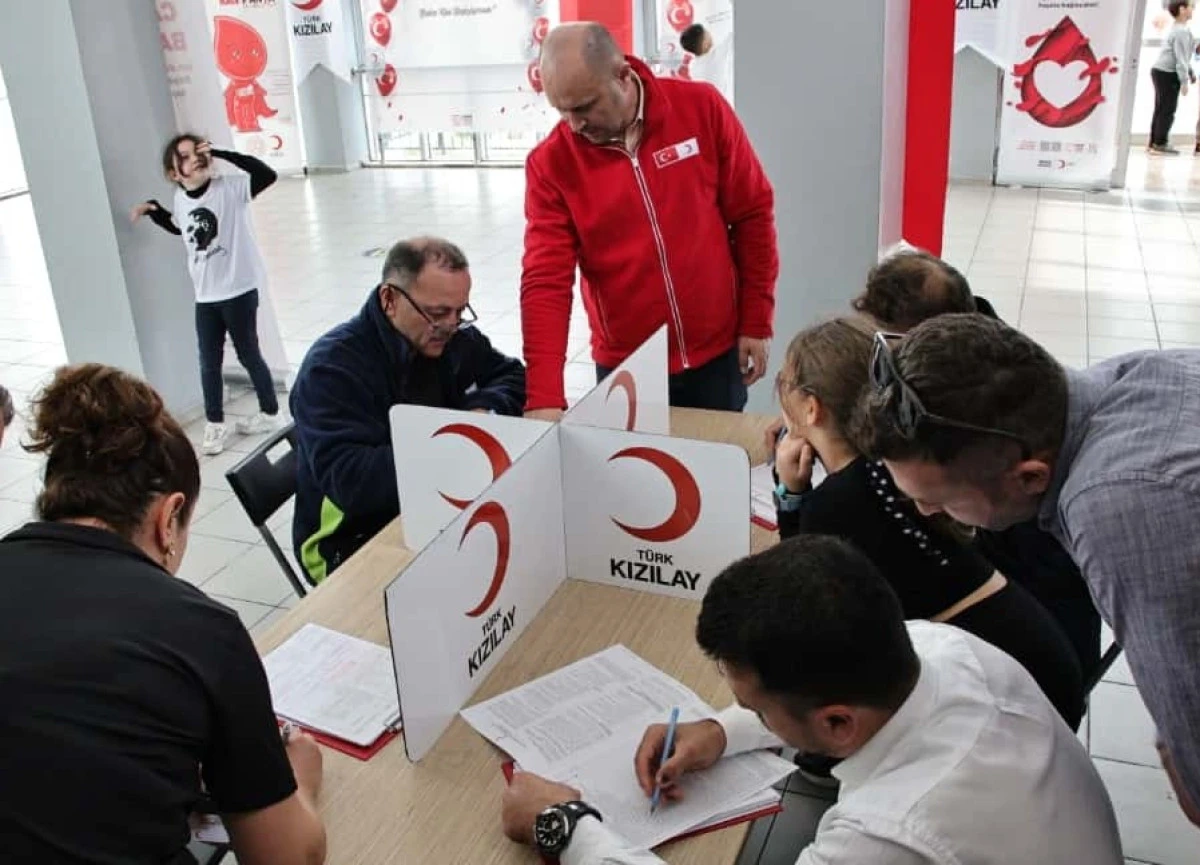 Organ bağışında 1. olan Ege’de kan bağışı kampanyaları etkili oluyor