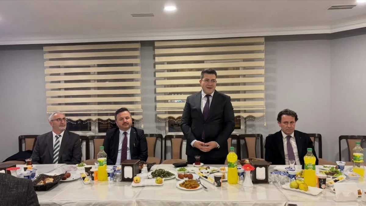 Piraziz&rsquo;de İl&ccedil;e Mill&icirc; Eğitim M&uuml;d&uuml;rleri İftar Programında Buluştu