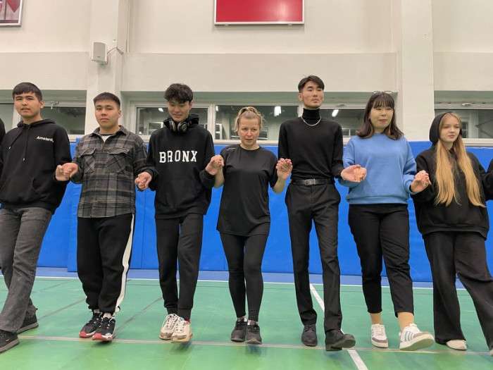 Yabancı öğrenciler, halk oyunları eşliğinde Anadolu kültürünü öğreniyor