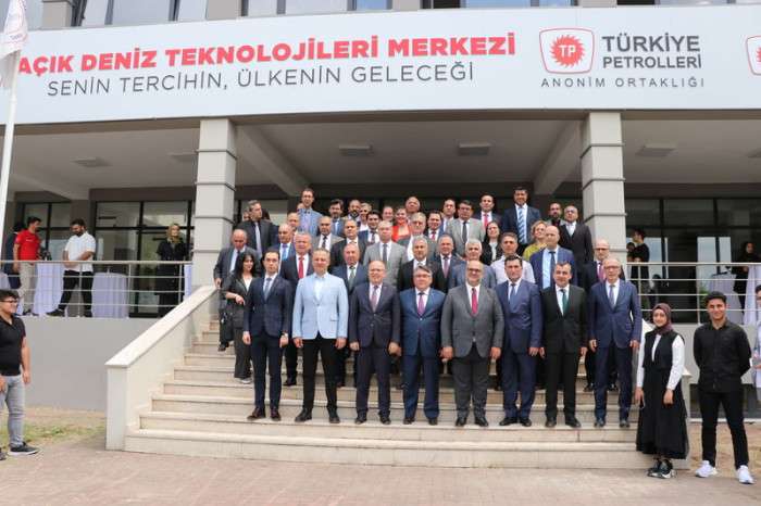 Zonguldak Bülent Ecevit Üniversitesinde sondaj kulesi ve uygulama laboratuvarları açıldı